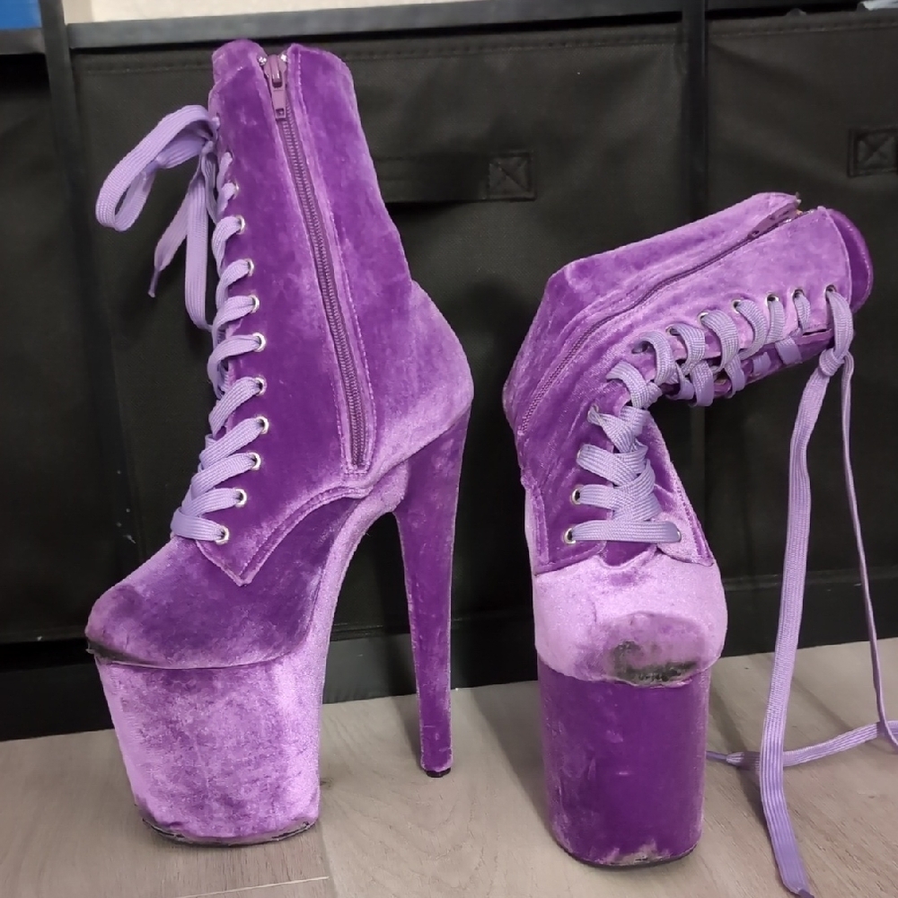 Extreme Wear Boots